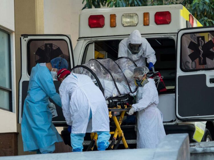 México rebasa las 162 mil muertes por covid-19