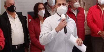 Recibe Alejandro Montoya constancia como candidato del PRI a la alcaldía de Victoria