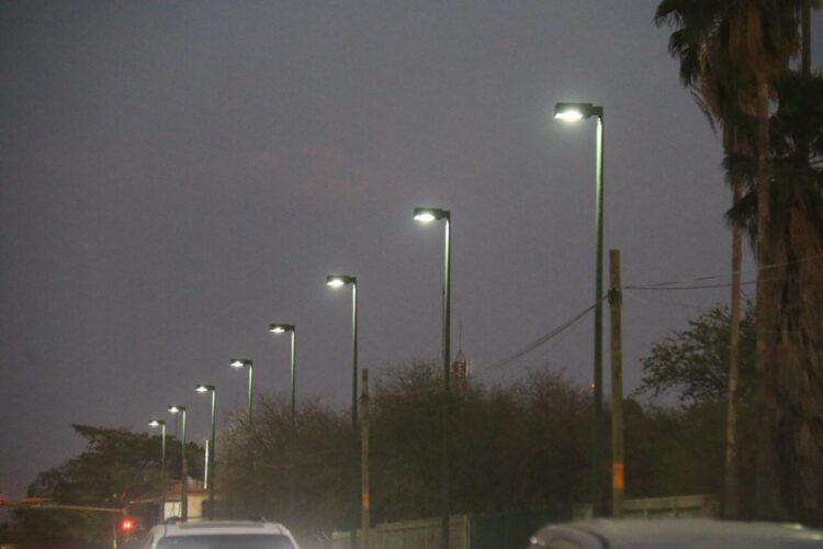 Mejora Ayuntamiento entorno urbano de Los Ébanos en Victoria 