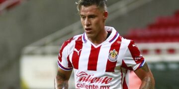 Chivas, con equipo completo: recupera a Chicote Calderón