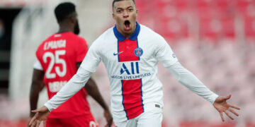 El PSG golea a domicilio al Dijon con doblete de Mbappé