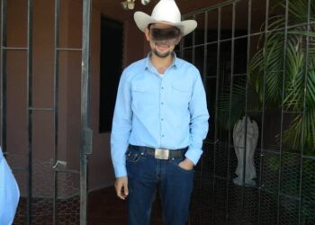 Detienen a ex alcalde de Casas por violencia intrafamiliar