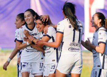 Pumas femenil vence a Cruz Azul y mantiene su invicto