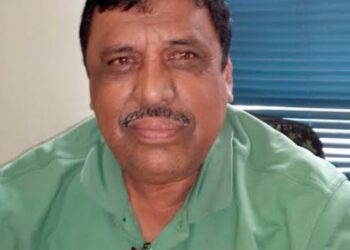 Preparan protesta maestros jubilados