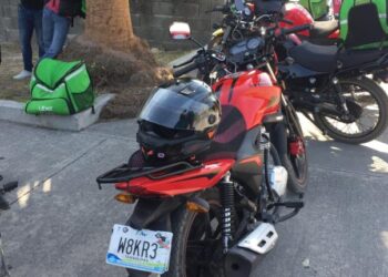 Repartidor se lesiona en choque