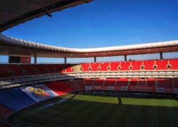 Chivas anuncia que el juego ante Pumas se llevará a cabo sin público en las gradas