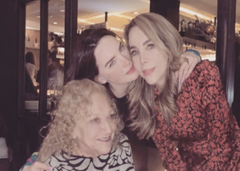 Delicada de salud abuelita de Belinda