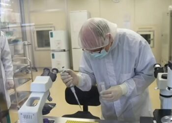 Vacuna Sputnik V es aprobada por Cofepris