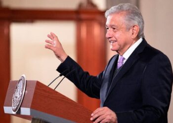 Lamenta AMLO muerte de militares en avionetazo