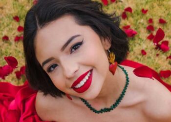 Ángela Aguilar lanza su propia versión de ‘Bésame mucho’