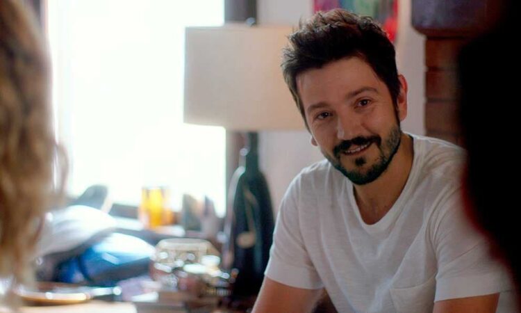 Pide Diego Luna a AMLO romper ‘pacto’