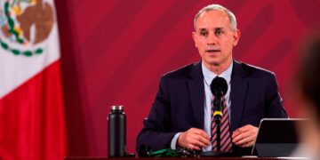 Hugo López-Gatell da positivo a COVID-19