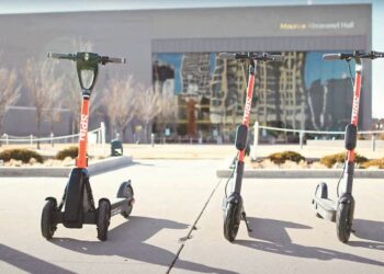 Ford sorprende con patines eléctricos