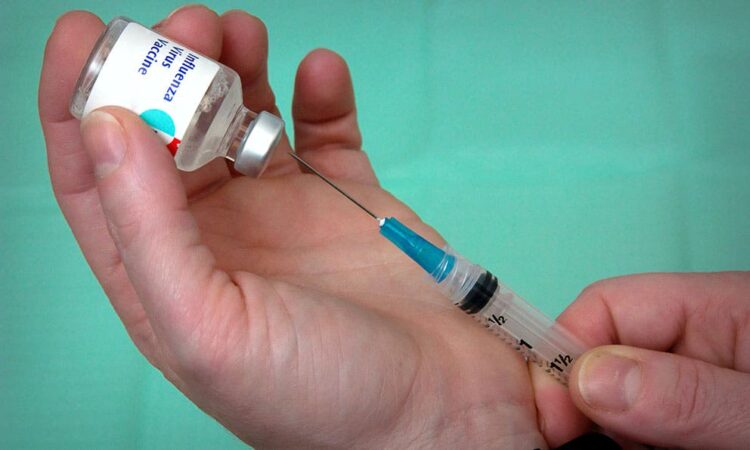 Estados Undos vacuna a 2 millones de personas en 24 horas