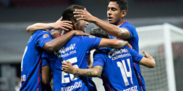Cruz Azul derrota al Mazatlán FC y consigue su séptima victoria al hilo