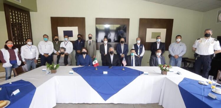 Previenen los dos Laredos arribo de migrantes