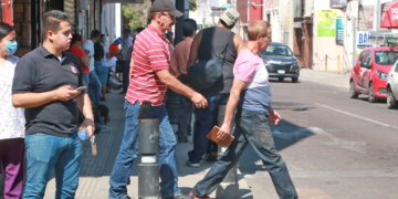 Pide Salud mantener medidas de distanciamiento social contra COVID-19