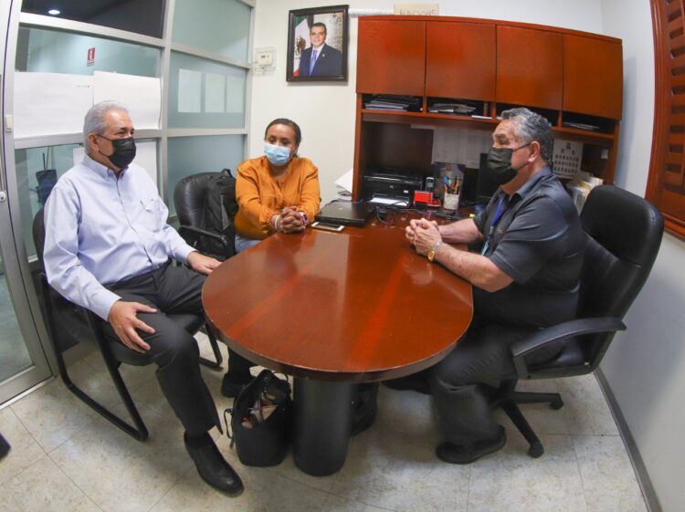 Acuerdan Sanmiguel y regidor José  Zárate vigilar espacios deportivos