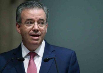 Plan de Biden impulsará a México, pero creará desafíos: Banxico