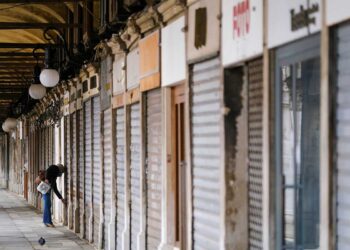 La mitad de Italia vuelve al confinamiento estricto