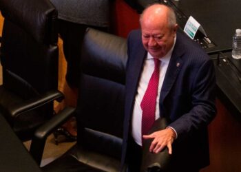 ‘Por su voluntad y un exhorto’, Deschamps renuncia a Pemex