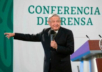 Amagan a 2 mineras canadienses por evadir impuestos