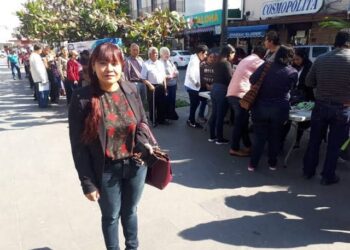 Acusan mal trato a abuelos en oficina federal de SEBIEN 