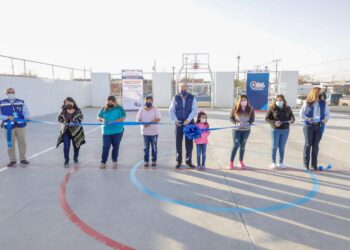 Entrega Sanmiguel cancha polivalente  a los habitantes de colonia El Progreso