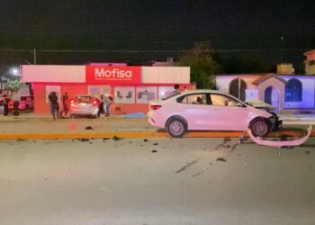 Un muerto y dos mujeres heridas en fatal choque en 16 y Coahuila