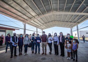 Alcalde Mario López entrega techumbre en Jardín de Niños en Matamoros