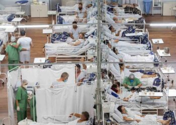 Brasil llega a más de 2 mil 800 muertes por covid en 24 horas
