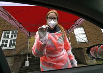 Alemania entra en tercera ola de covid debido a variante británica