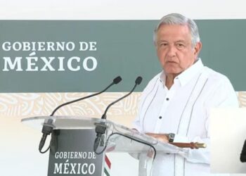 Para evitar tercera ola, urge la vacunación: López Obrador