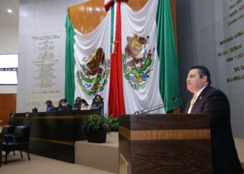 Exhortan al Congreso de la Unión para que pensiones sean en salarios mínimos y no en UMAs