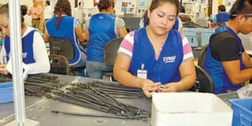 Otorgan alza salarial de 8% en maquiladora Kemet