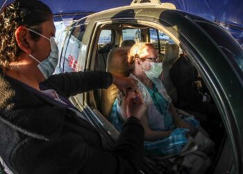 Piden a vacunados contra Covid no relajar medidas en Nuevo Laredo