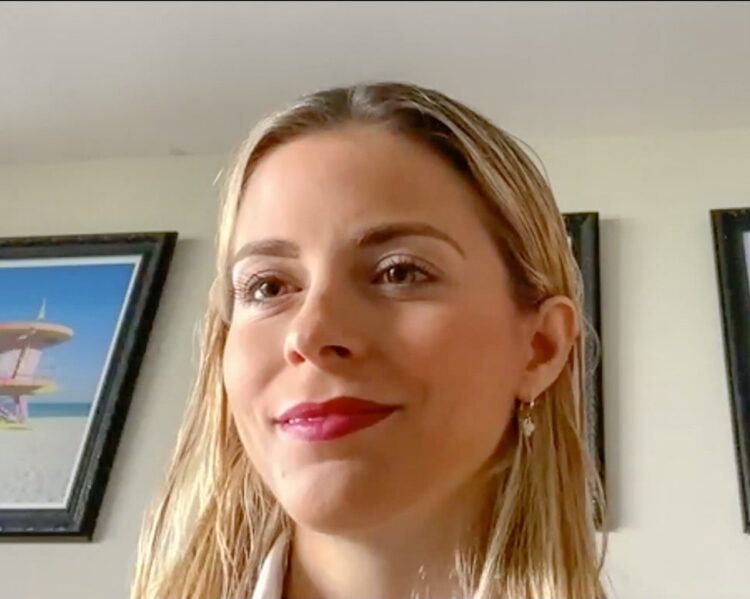 Motiva conferencista a no limitarse y soñar en grande