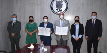 Firman convenio de colaboración, el Tribunal de Justicia Administrativa y el ITAIT.