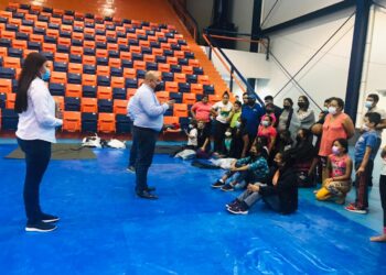 Habilitan albergue temporal para familias de migrantes varados en Reynosa