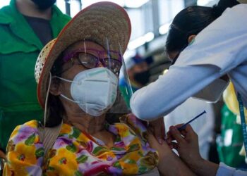 Investigan 11 casos más de cepa inglesa de COVID en Guanajuato