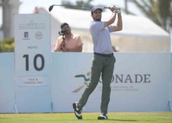 Álvaro Ortiz hace historia en el Abierto Mexicano de Golf