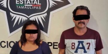 Aseguran más de 1 millón de dólares a pareja en camión de carga