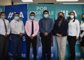 Gana la UTNL el “Cuarto Desafío Jurídico Aduanero InterUniversidades 2021”