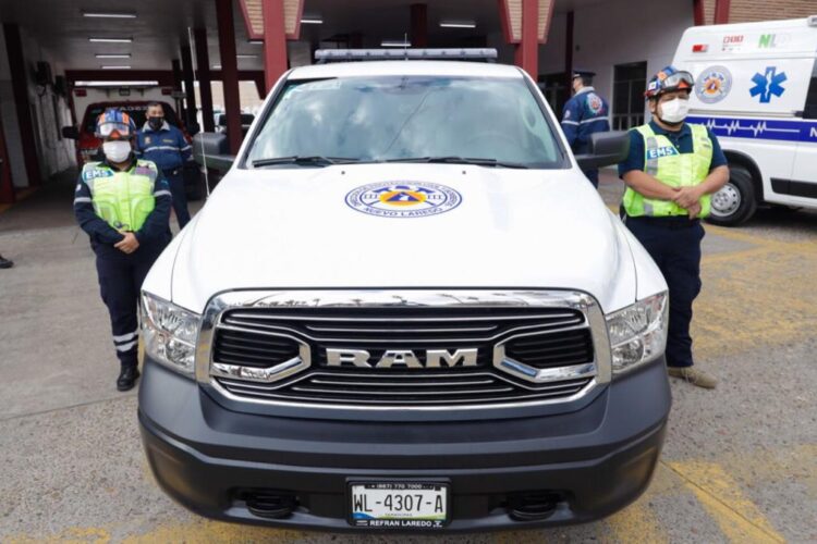 Entrega Rivas 2 ambulancias  y camioneta a Protección Civil y Bomberos