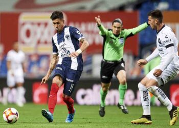 Rayados se impone 2-1 en casa ante Gallos del Querétaro