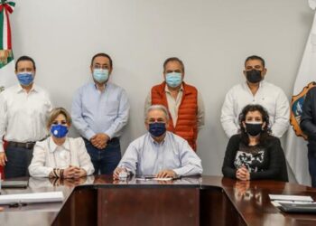 Sostiene alcalde Arturo Sanmiguel  reunión de trabajo con secretarios