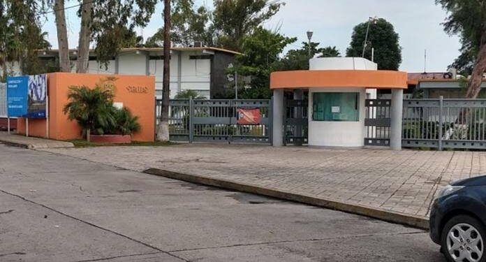 Arranca vacunación anticovid en Victoria en CBTIS 119/236 y Leona Vicario 8 de marzo