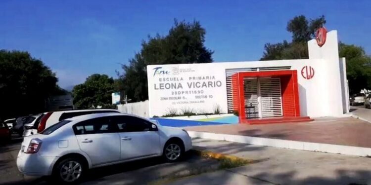 Arranca vacunación anticovid en Victoria en CBTIS 119/236 y Leona Vicario 8 de marzo