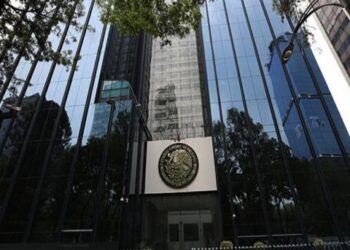 Palomean comisiones del Senado castigar uso político de FGR