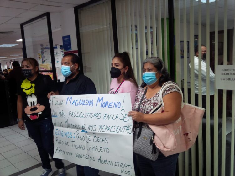 Piden renuncia de subsecretaria de la SET